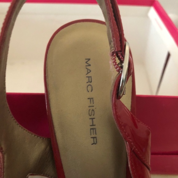 Shoes - Picture 2 of 4